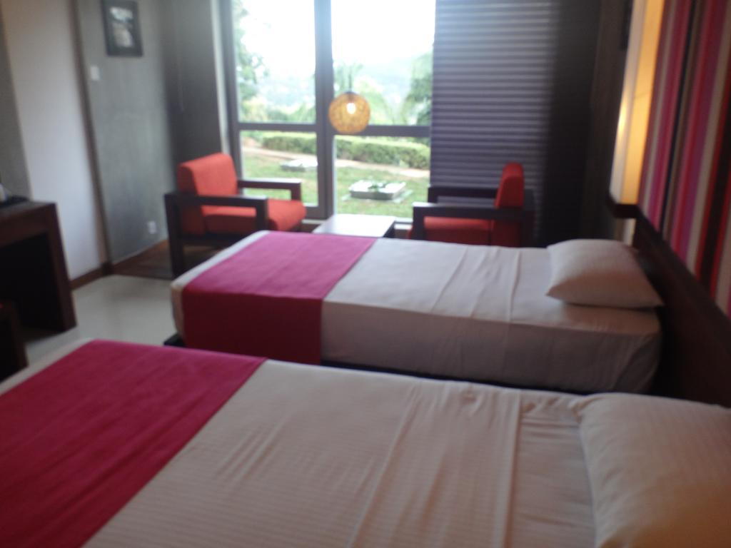 Hotel Topaz Kandy Eksteriør billede