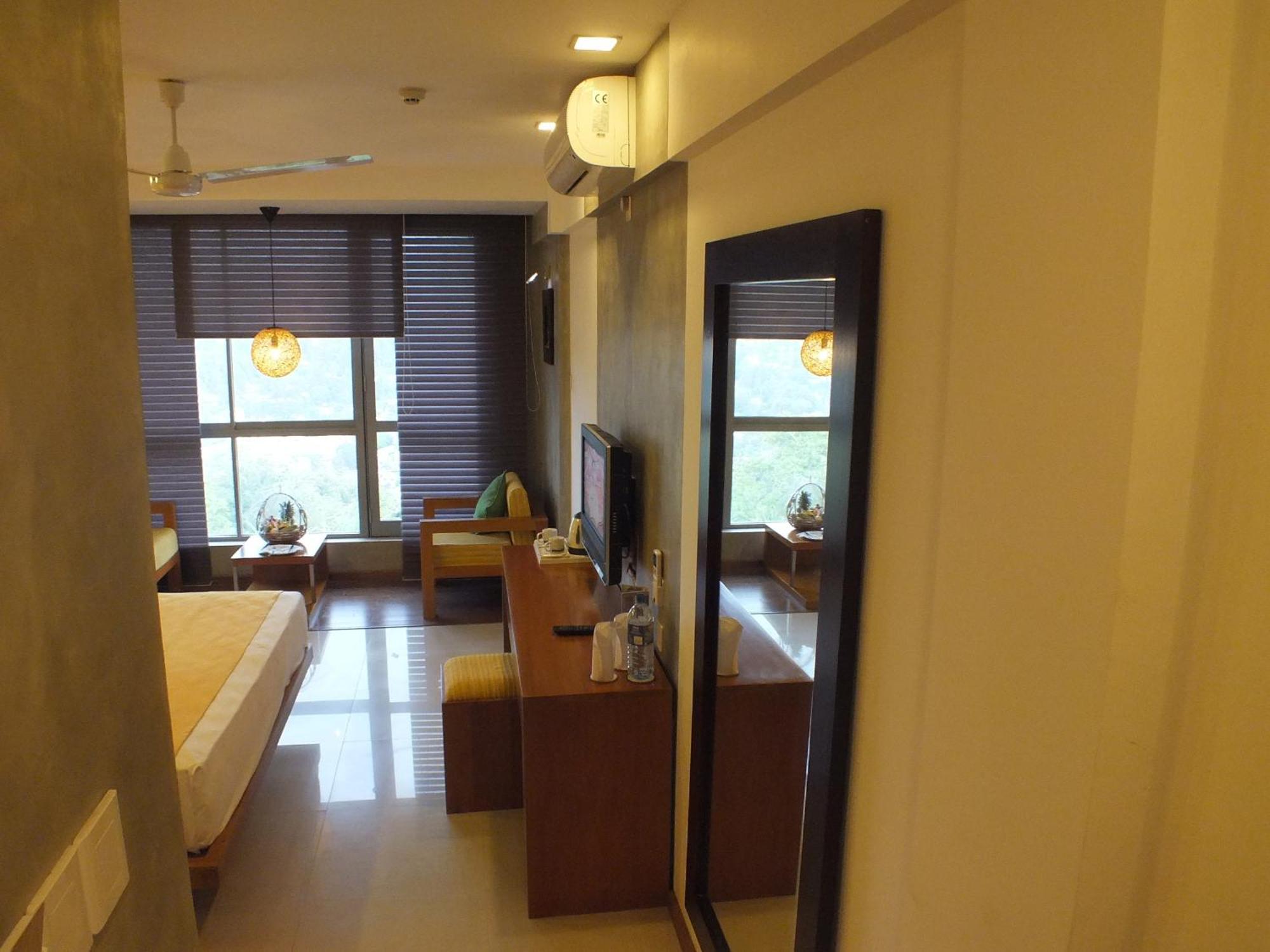 Hotel Topaz Kandy Eksteriør billede