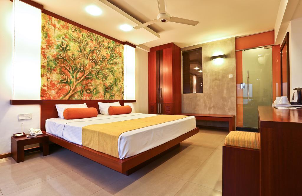 Hotel Topaz Kandy Eksteriør billede