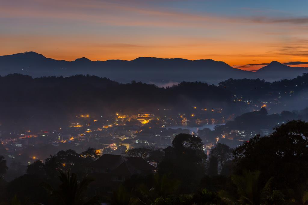 Hotel Topaz Kandy Eksteriør billede