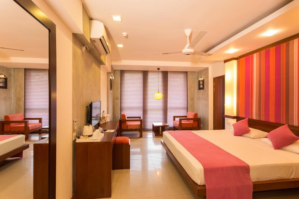 Hotel Topaz Kandy Eksteriør billede